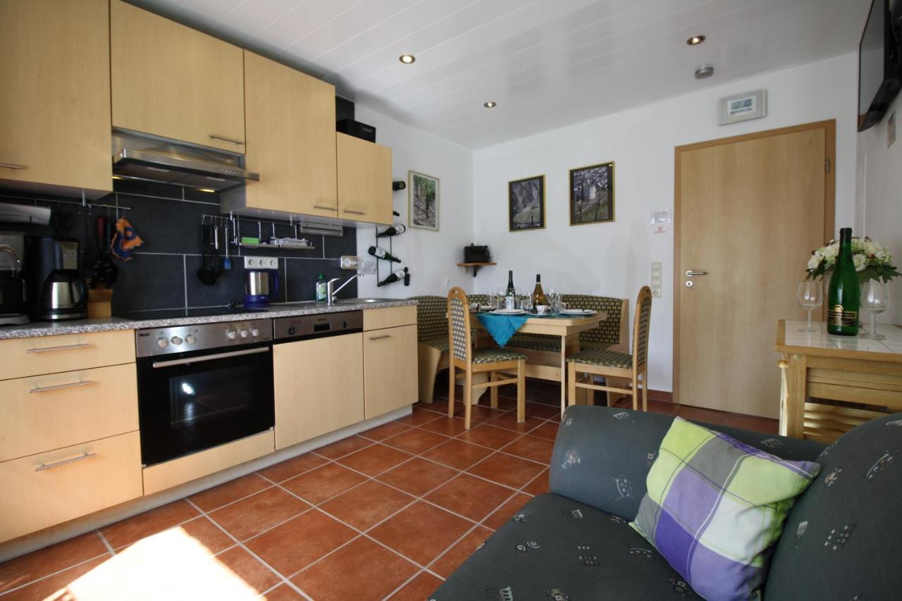 Komfort Ferienwohnung Fewo74-1 Bremm Bagian luar foto
