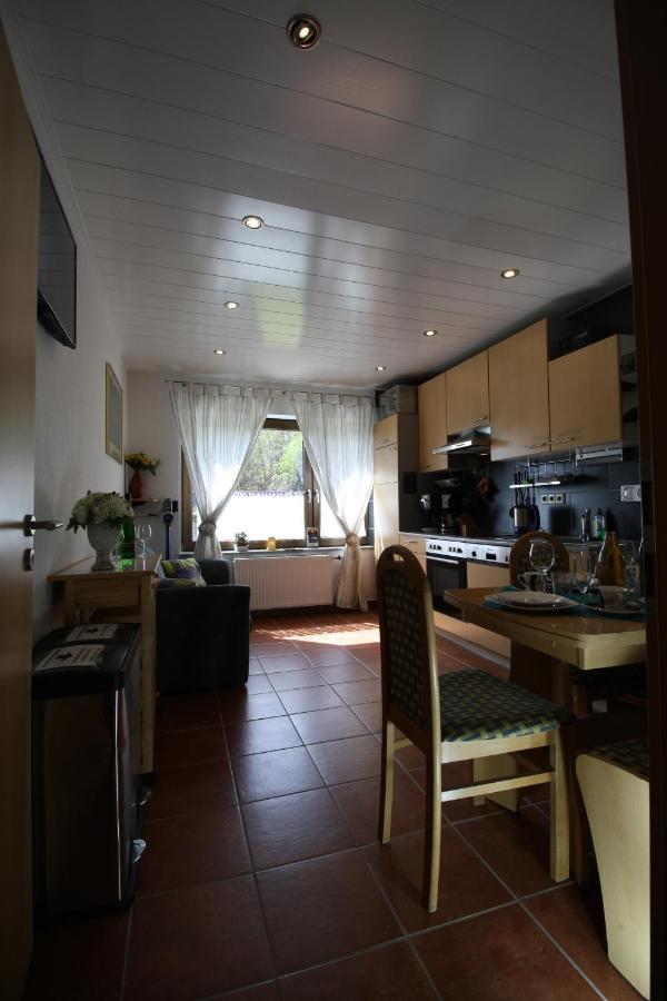 Komfort Ferienwohnung Fewo74-1 Bremm Bagian luar foto
